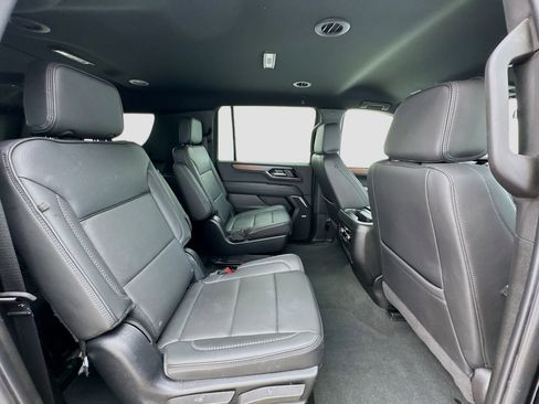 Used 2025 GMC Yukon XL Denali AWD/4WD image 20