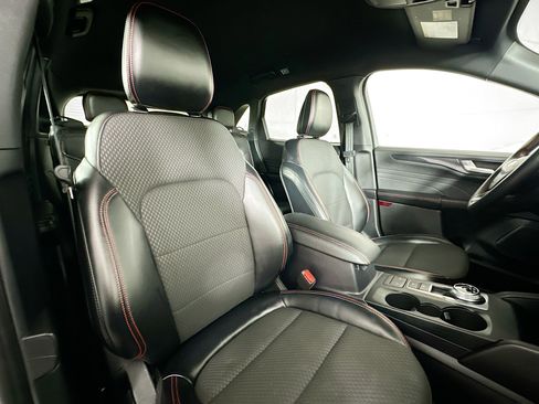 Used 2023 Ford Escape ST-Line image 25