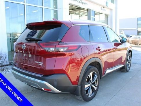Used 2021 Nissan Rogue Platinum image 6