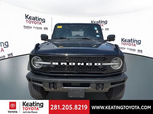 Used 2025 Ford Bronco Badlands image 2