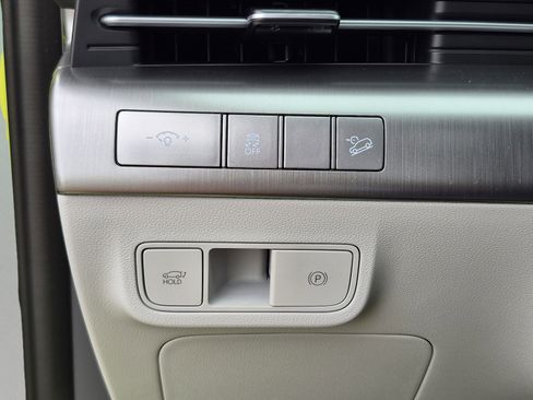 New 2026 Hyundai Kona Limited FWD image 28