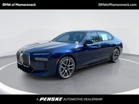 New 2026 BMW 760i xDrive w/ Executive Package image 1