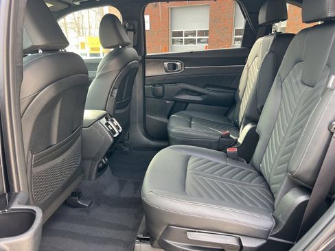Certified 2025 Kia Sorento SX Prestige image 25