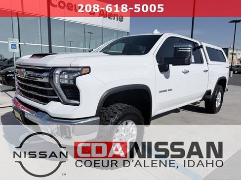 Used 2025 Chevrolet Silverado 3500 LTZ w/ LTZ Plus Package AWD/4WD image 1