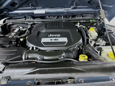 Used 2017 Jeep Wrangler Unlimited Sport w/ Quick Order Package 23S AWD/4WD image 26
