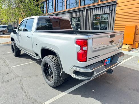 Used 2023 Chevrolet Silverado 3500 High Country w/ Z71 Off-Road Package AWD/4WD image 3