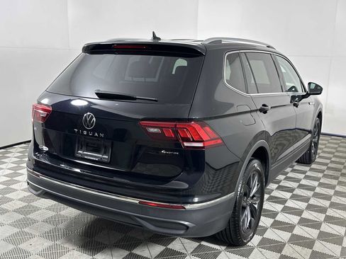Used 2024 Volkswagen Tiguan SE AWD/4WD image 8