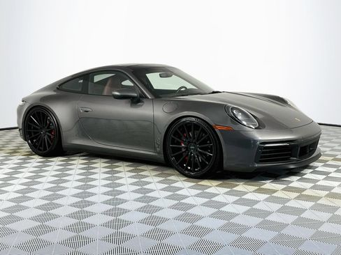 Used 2020 Porsche 911 Carrera S RWD image 3