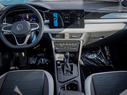 New 2026 Volkswagen Taos SE image 21