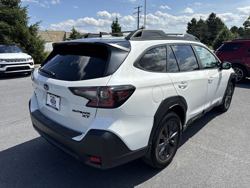 Certified 2024 Subaru Outback Onyx Edition XT AWD/4WD image 32