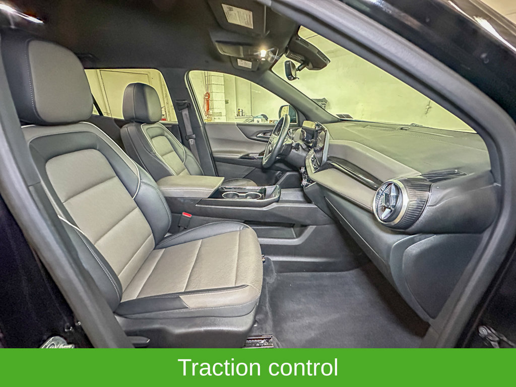 Used 2025 Chevrolet Equinox LT w/ Convenience Package II AWD/4WD image 7