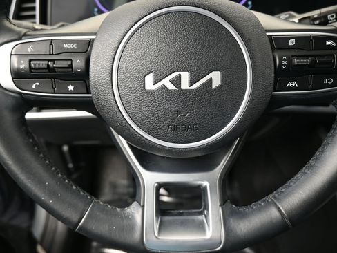 Used 2025 Kia Sportage EX image 33
