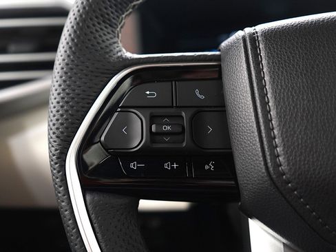 Used 2025 Toyota Sequoia Capstone image 29