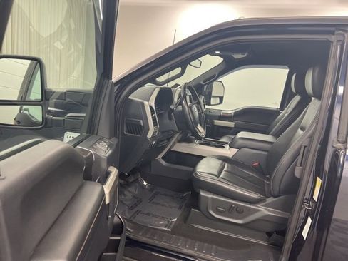 Used 2022 Ford F250 Lariat image 10