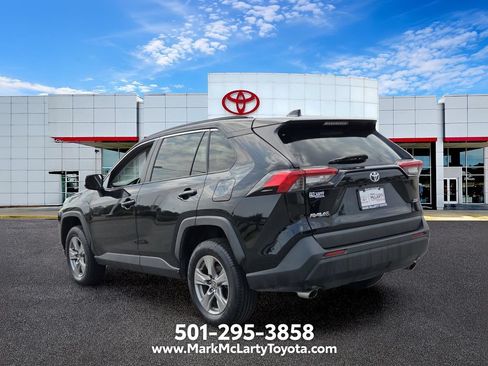 Used 2024 Toyota RAV4 XLE FWD image 3