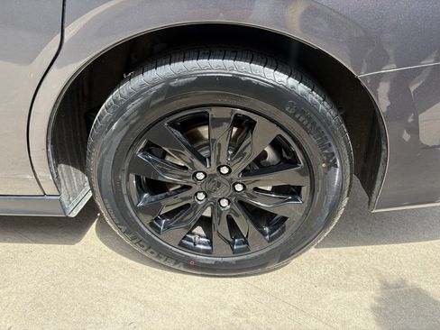 Certified 2024 Honda Odyssey EX-L image 36