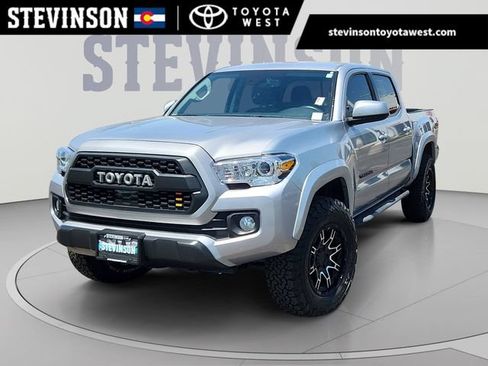 Used 2019 Toyota Tacoma SR5 AWD/4WD image 1
