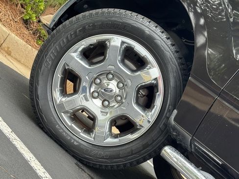 Used 2013 Ford F150 XLT w/ Luxury Equipment Group image 8