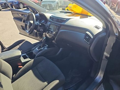 Used 2019 Nissan Rogue Sport S w/ Appearance Package image 22