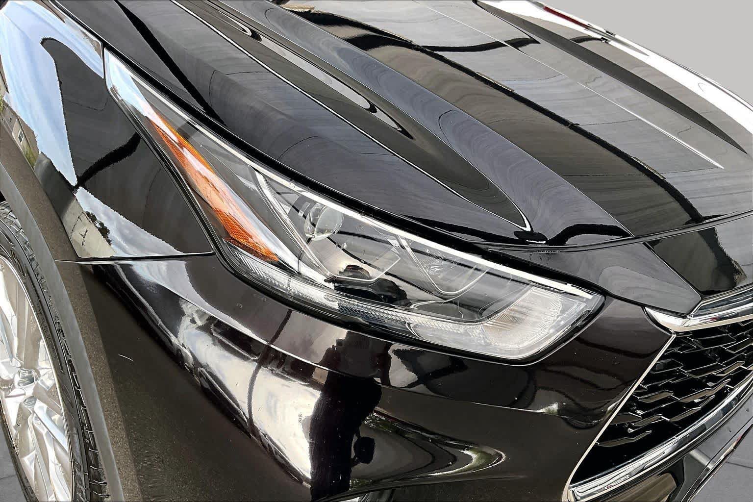 Used 2022 Toyota Highlander Limited AWD/4WD image 27