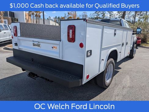 New 2026 Ford F550 4x4 Regular Cab Super Duty w/ XL Chrome Package image 3