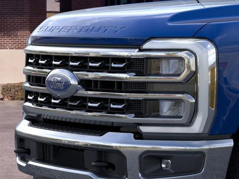 New 2026 Ford F250 XLT w/ XLT Premium Package AWD/4WD image 17