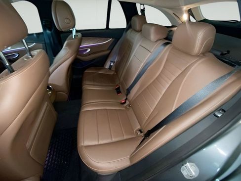 Used 2017 Mercedes-Benz E 400 4MATIC Wagon image 15