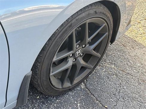 Used 2024 Honda Civic Sport image 7