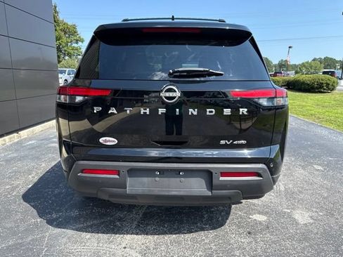 Used 2022 Nissan Pathfinder SV AWD/4WD image 28