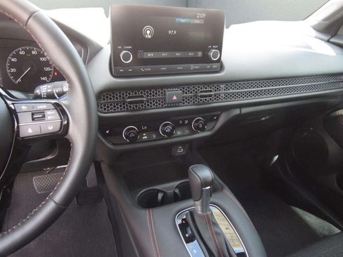 Certified 2025 Honda HR-V Sport image 17