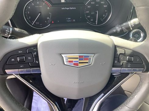 Used 2025 Cadillac XT6 Premium Luxury w/ LPO, Floor Liner Package AWD/4WD image 12