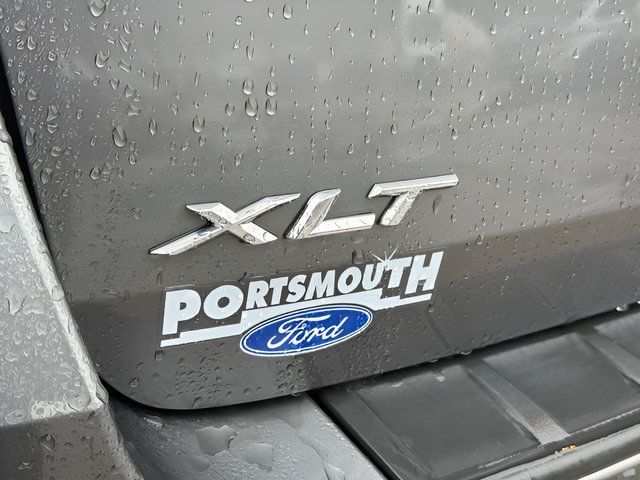 Used 2022 Ford Explorer XLT w/ Equipment Group 202A AWD/4WD image 22