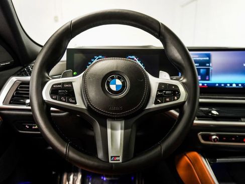 Used 2024 BMW X6 xDrive40i w/ Executive Package image 16
