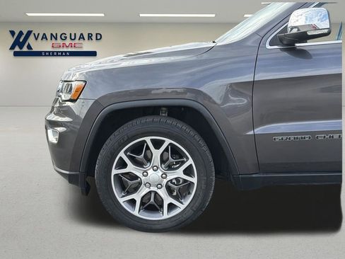 Used 2021 Jeep Grand Cherokee Limited image 12