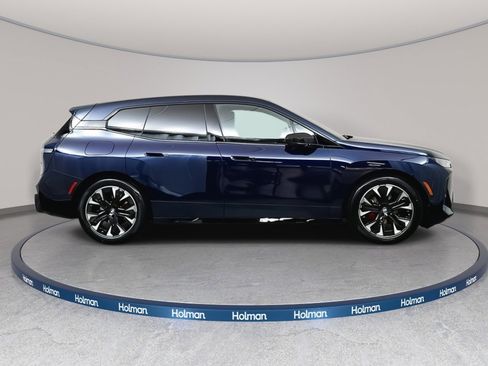 New 2026 BMW iX M70 image 6