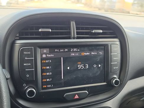 Certified 2022 Kia Soul LX FWD image 22