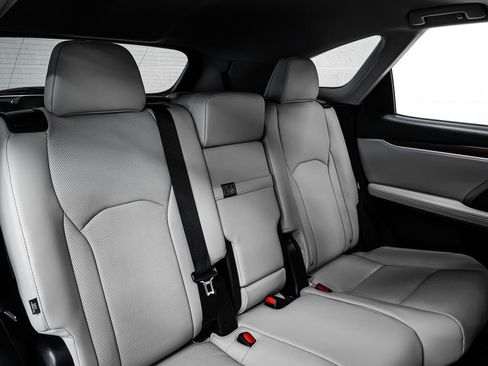 Used 2022 Lexus RX 350L FWD w/ Premium Package image 34