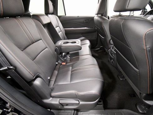 Certified 2023 Honda Passport TrailSport image 18