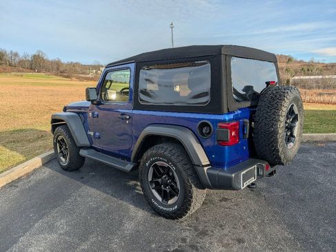 Used 2018 Jeep Wrangler Sport image 36