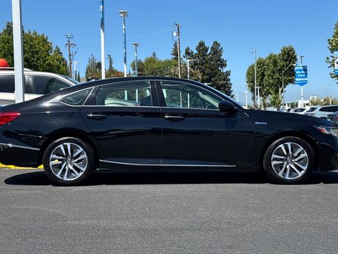 Used 2019 Honda Accord Touring image 7