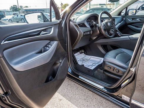 Used 2021 Buick Enclave Essence FWD image 51