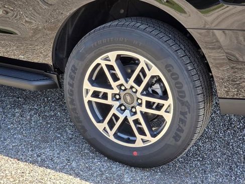 New 2026 Ford Expedition Active RWD image 7