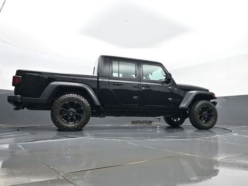 Used 2024 Jeep Gladiator Sport AWD/4WD image 22