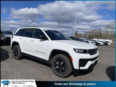 New 2026 Jeep Grand Cherokee Altitude image 1