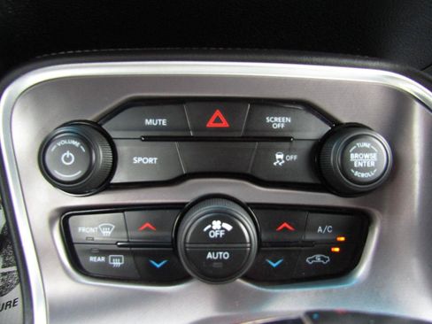 Used 2019 Dodge Challenger SXT RWD image 16