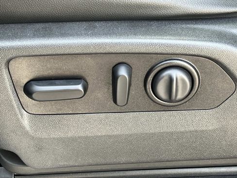 Used 2020 Chevrolet Silverado 1500 LT Trail Boss image 20