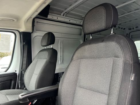 Used 2023 RAM ProMaster 2500 image 13
