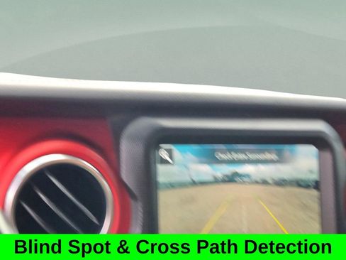 Used 2020 Jeep Gladiator Rubicon image 16