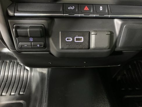 Used 2022 Chevrolet Silverado 2500 W/T w/ WT Fleet Convenience Package image 23