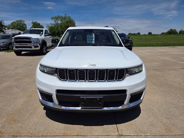 Used 2021 Jeep Grand Cherokee L Limited AWD/4WD image 2